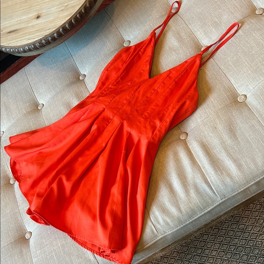 Rumor Boutique Orange Pleated Romper Size Small - Picture 4 of 14